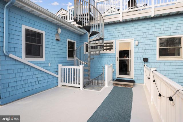 17 E 14TH ST, Barnegat Light, NJ 08006