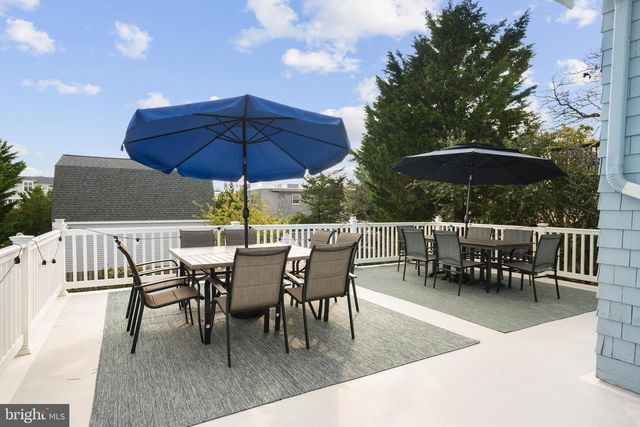 17 E 14TH ST, Barnegat Light, NJ 08006