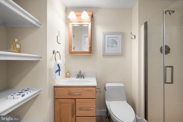 17 E 14TH ST, Barnegat Light, NJ 08006