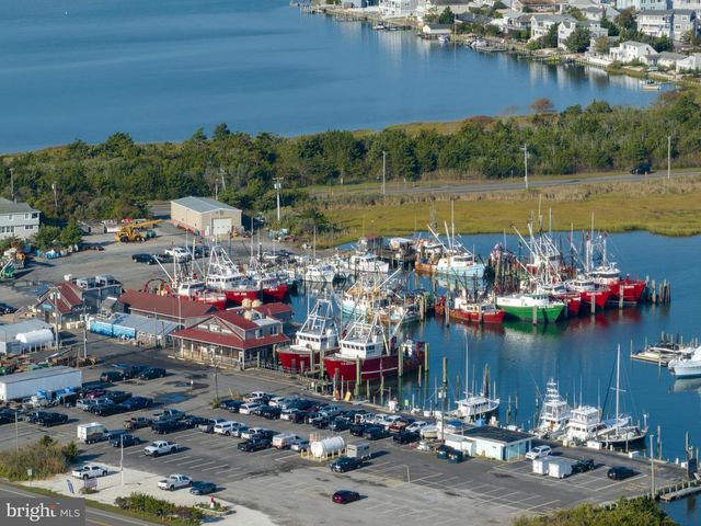 17 E 14TH ST, Barnegat Light, NJ 08006