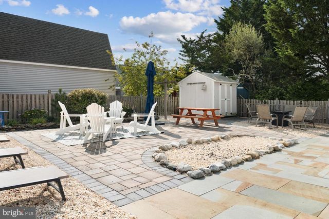 17 E 14TH ST, Barnegat Light, NJ 08006