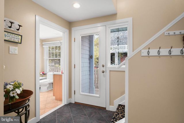 17 E 14TH ST, Barnegat Light, NJ 08006