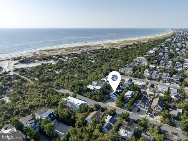 17 E 14TH ST, Barnegat Light, NJ 08006