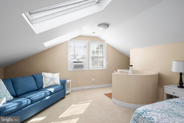 17 E 14TH ST, Barnegat Light, NJ 08006