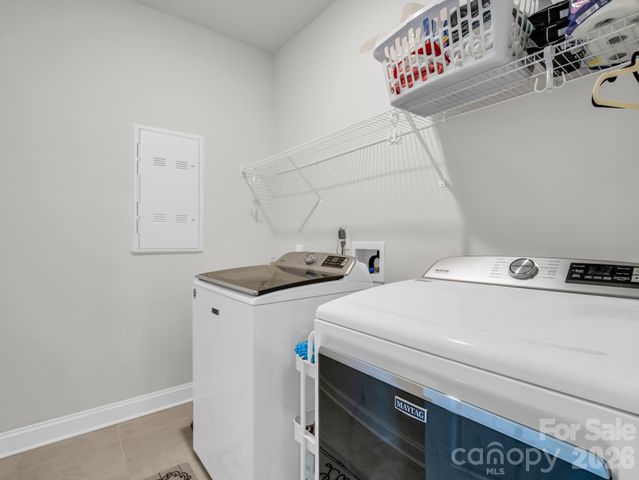 255 Fox Cove Road, Hendersonville, NC 28792