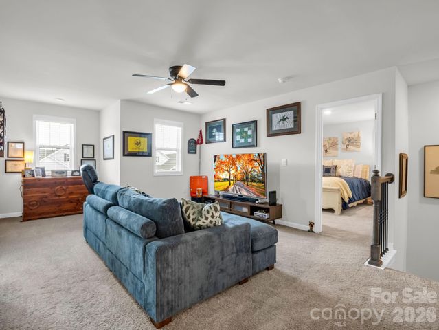 255 Fox Cove Road, Hendersonville, NC 28792