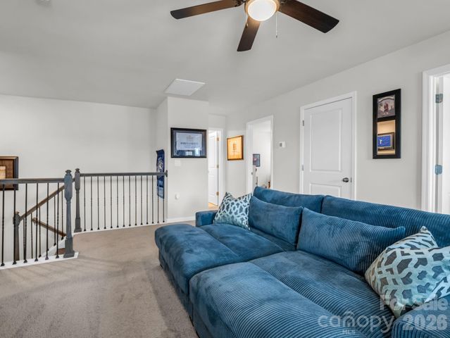 255 Fox Cove Road, Hendersonville, NC 28792