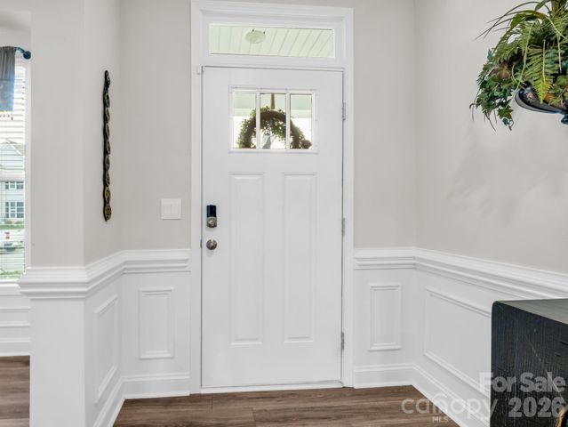 255 Fox Cove Road, Hendersonville, NC 28792