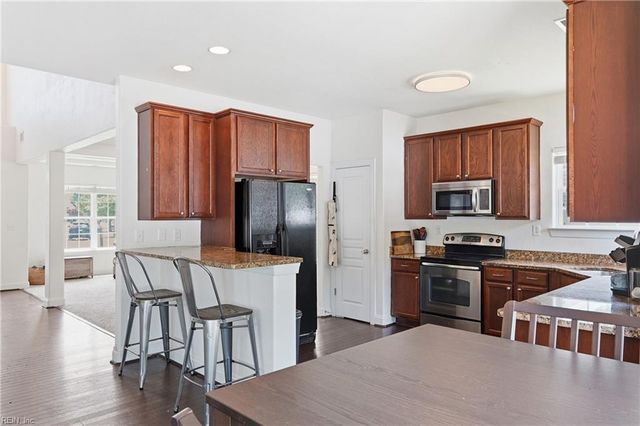 1545 Drumheller DR, Virginia Beach, VA 23464
