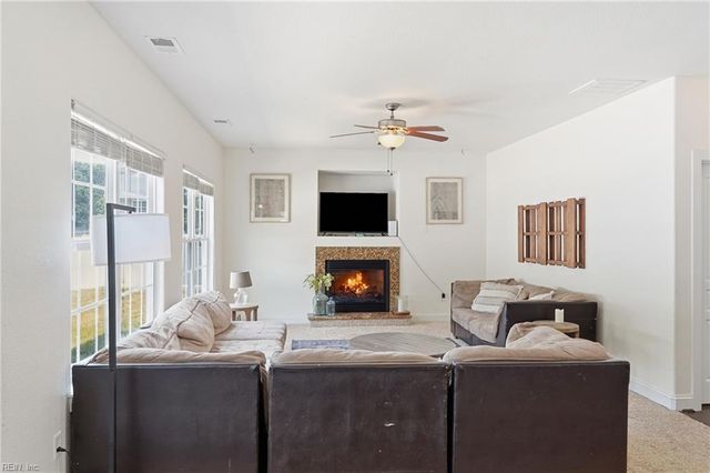1545 Drumheller DR, Virginia Beach, VA 23464