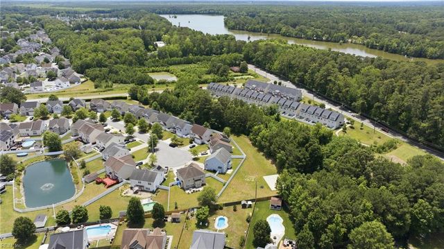1545 Drumheller DR, Virginia Beach, VA 23464