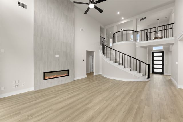 1328 Cash Street, Burleson, TX 76028