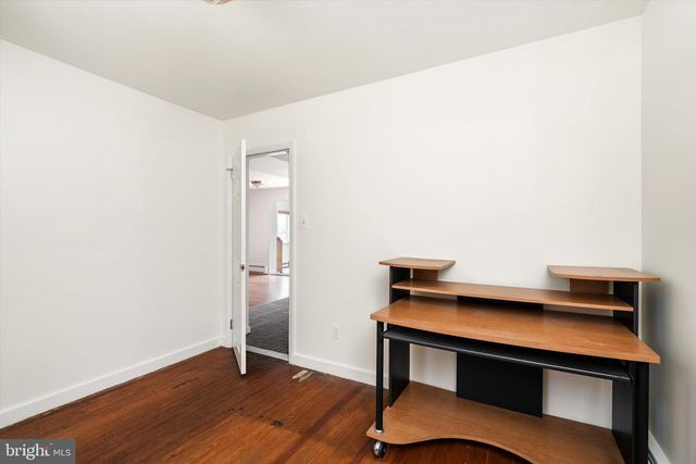 78 LAKE DR, Beverly, NJ 08010