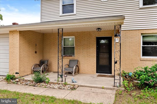 78 LAKE DR, Beverly, NJ 08010