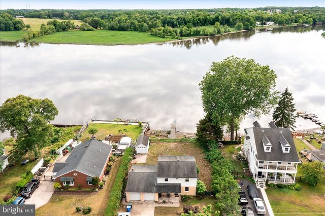 78 LAKE DR, Beverly, NJ 08010