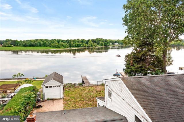78 LAKE DR, Beverly, NJ 08010