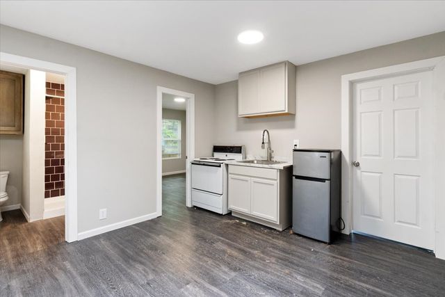 211 Kickapoo Trail, Weatherford, TX 76087