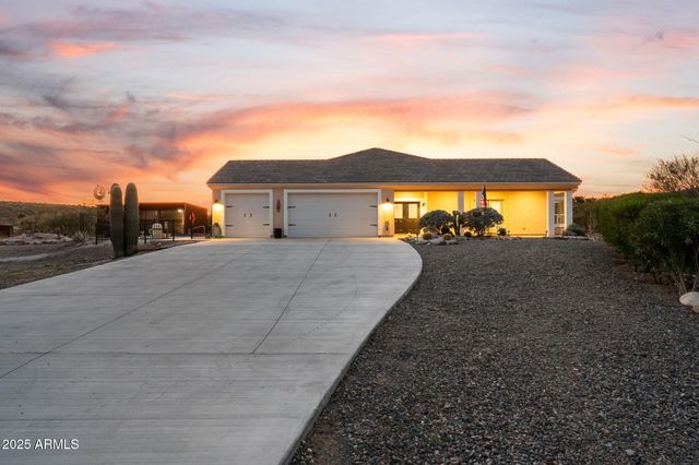 4045 BLACK MOUNTAIN Road, Wickenburg, AZ 85390