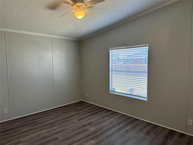 3163 Fm 1966, Maxwell, TX 78656