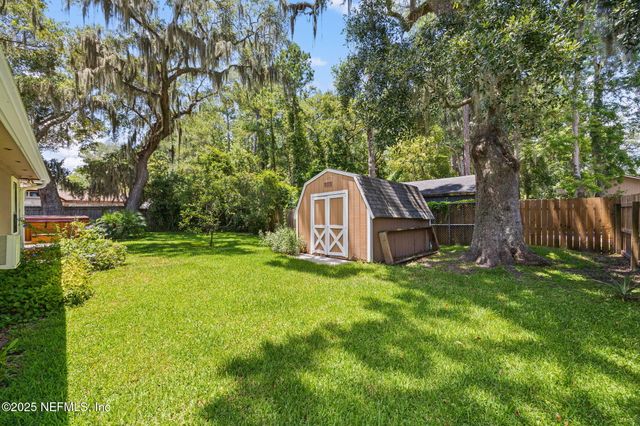 602 HIBERNIA OAKS Drive, Fleming Island, FL 32003