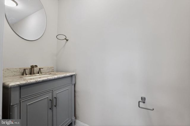 2922 LIMOND PL, Baltimore, MD 21218