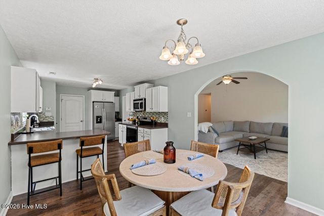 212 Marsh Haven Drive, Sneads Ferry, NC 28460