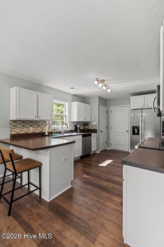 212 Marsh Haven Drive, Sneads Ferry, NC 28460