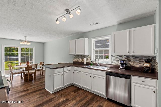 212 Marsh Haven Drive, Sneads Ferry, NC 28460