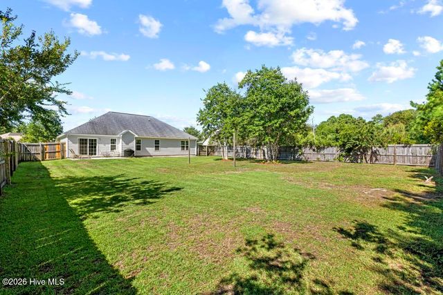 212 Marsh Haven Drive, Sneads Ferry, NC 28460