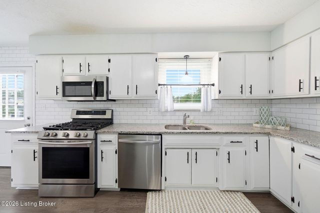 328 Kennedy Dr, Mt Washington, KY 40047