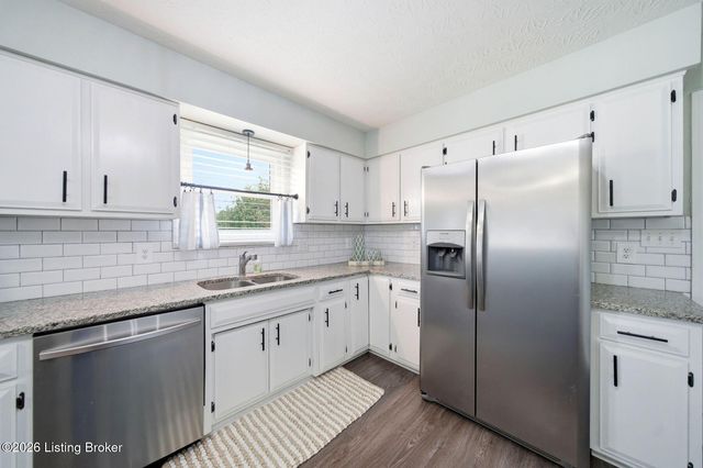 328 Kennedy Dr, Mt Washington, KY 40047