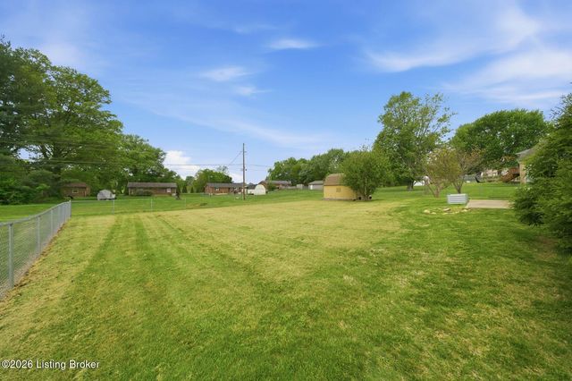 328 Kennedy Dr, Mt Washington, KY 40047