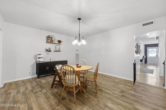 210 N Dyer Street, Elizabeth City, NC 27909