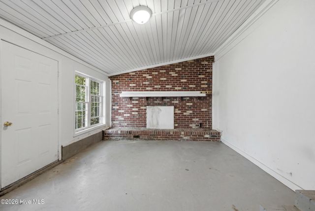 210 N Dyer Street, Elizabeth City, NC 27909