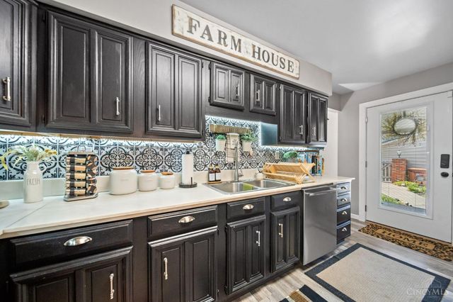 40 N Second Street, Frankfort, OH 45628