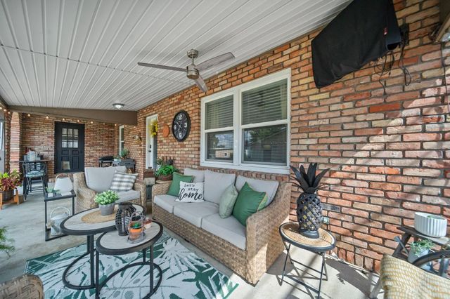 40 N Second Street, Frankfort, OH 45628