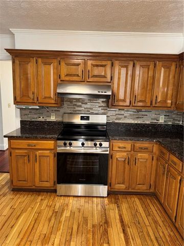 3340 Newburn SW Street, Lilburn, GA 30047