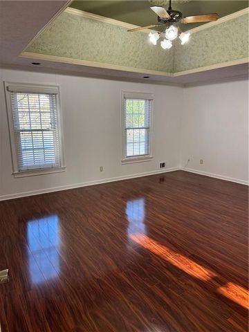 3340 Newburn SW Street, Lilburn, GA 30047