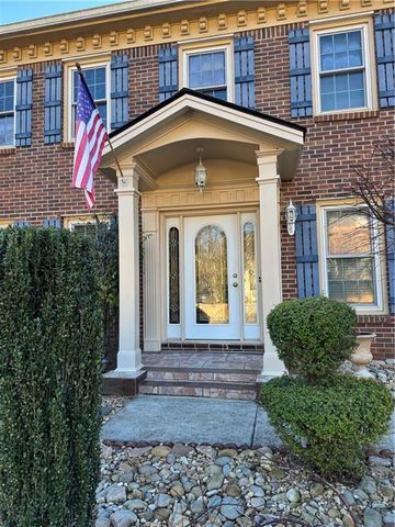 3340 Newburn SW Street, Lilburn, GA 30047