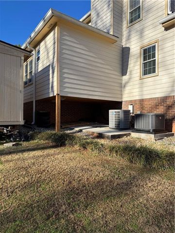 3340 Newburn SW Street, Lilburn, GA 30047