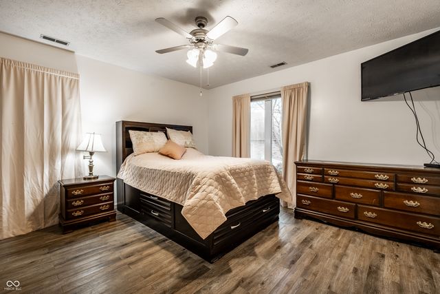 1733 Cloister Drive, Indianapolis, IN 46260