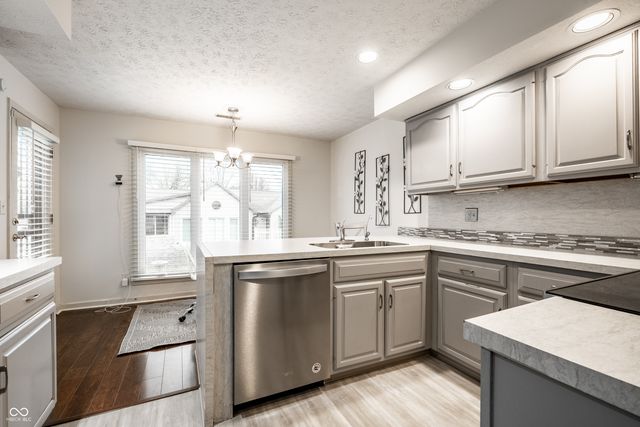 1733 Cloister Drive, Indianapolis, IN 46260