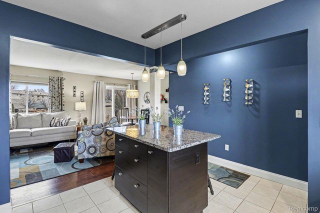 27036 Sandy Hill Lane, Lyon Charter Township, MI 48165