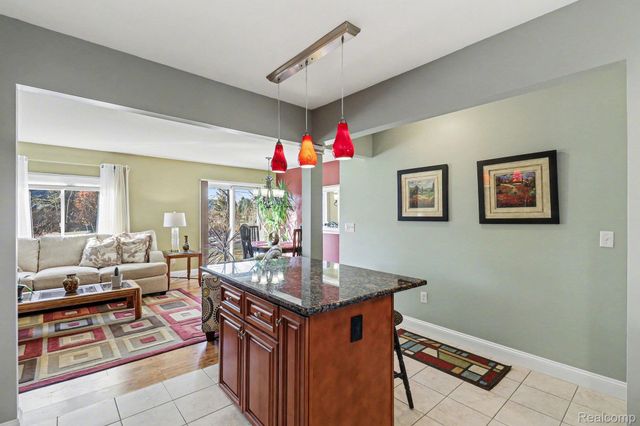 27036 Sandy Hill Lane, Lyon Charter Township, MI 48165