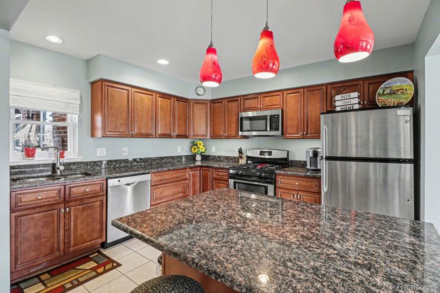 27036 Sandy Hill Lane, Lyon Charter Township, MI 48165