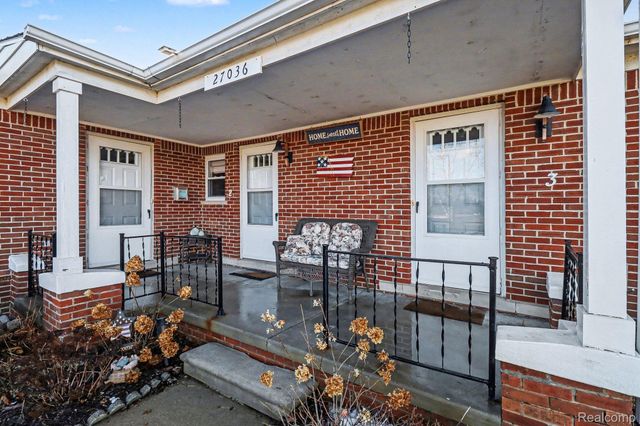 27036 Sandy Hill Lane, Lyon Charter Township, MI 48165