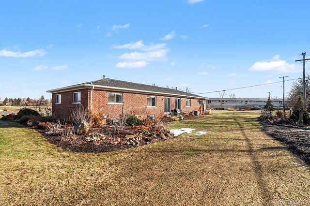 27036 Sandy Hill Lane, Lyon Charter Township, MI 48165