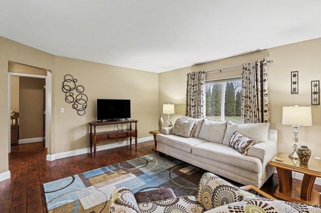 27036 Sandy Hill Lane, Lyon Charter Township, MI 48165