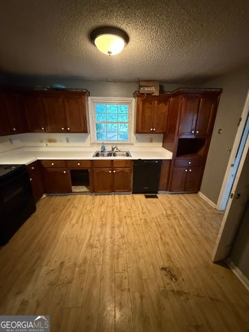 274 Kelli Drive, Byron, GA 31008