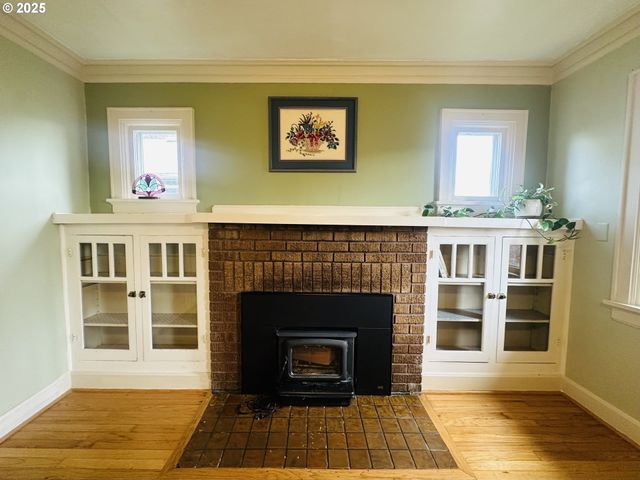 924 CHAMBERS St, Eugene, OR 97402